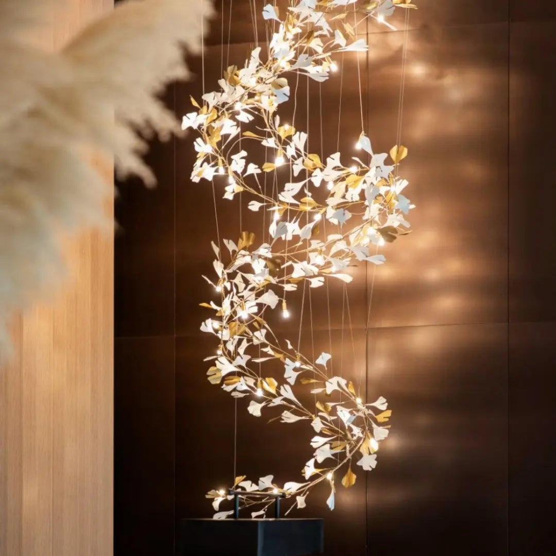Kronleuchter Blumen Gold aus Keramik