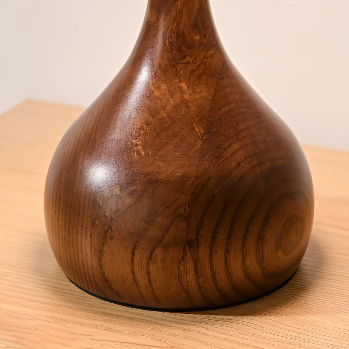 Nachttischlampe Naturholz