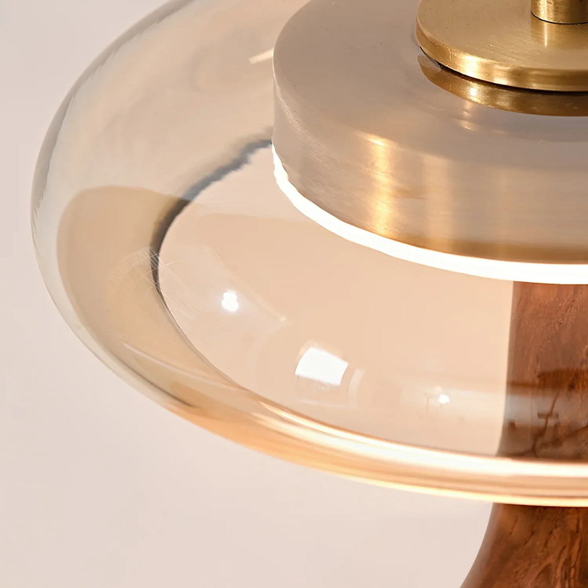 Nachttischlampe Naturholz