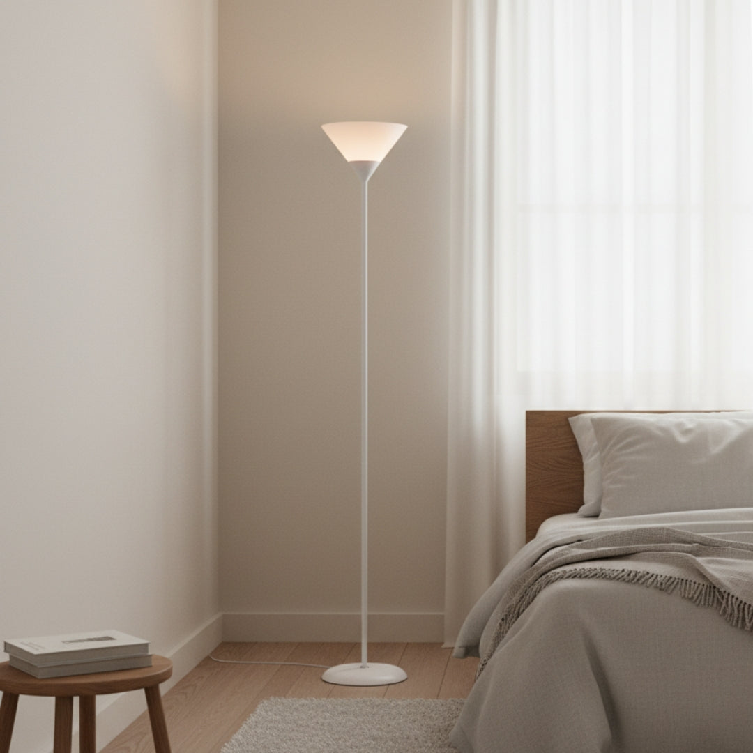 Stehlampe Minimalistisch
