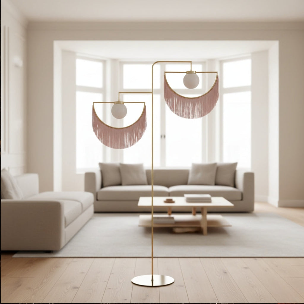 Stehlampe mit Fransen