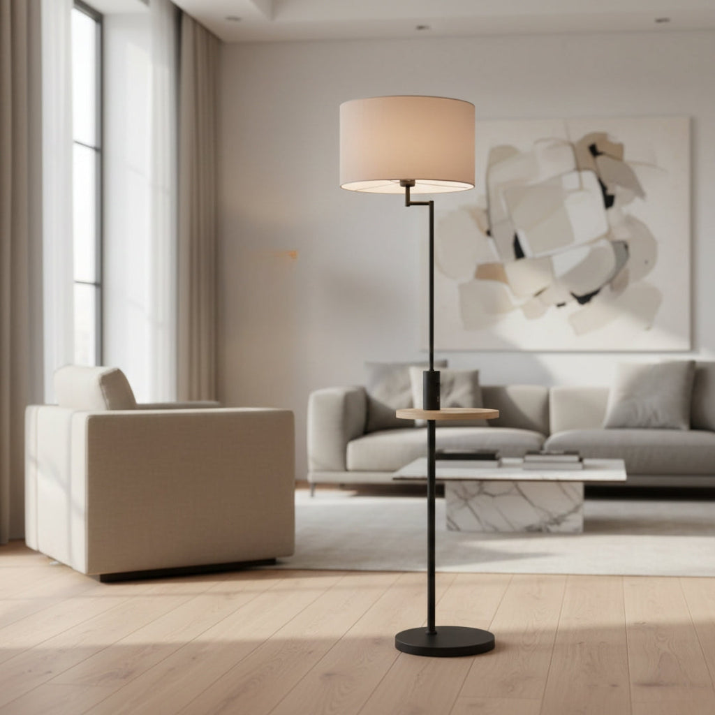 Stehlampe mit USB-Anschluss