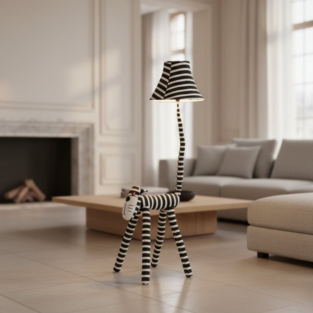 Stehlampe gestreifte Katze