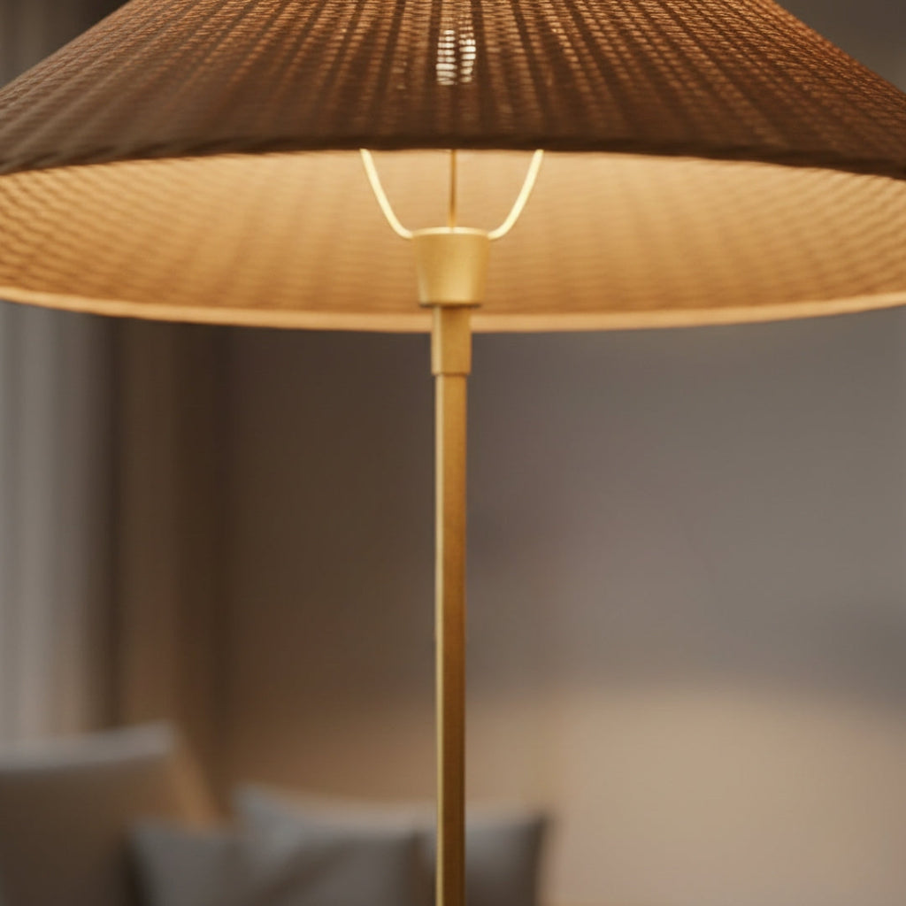 Stehlampe aus Rattan
