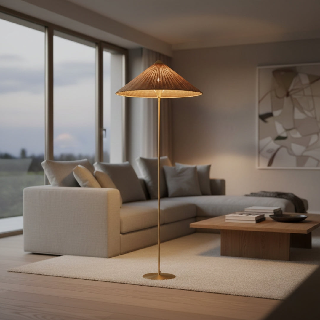 Stehlampe aus Rattan