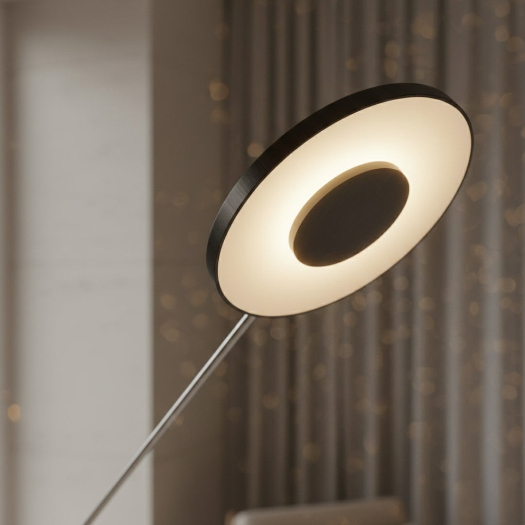 Stehlampe Minimalistisch Schwenkbar