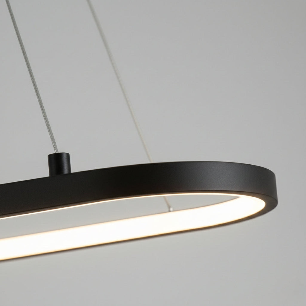 Kronleuchter hängend LED aus Aluminium im Design abgerundet