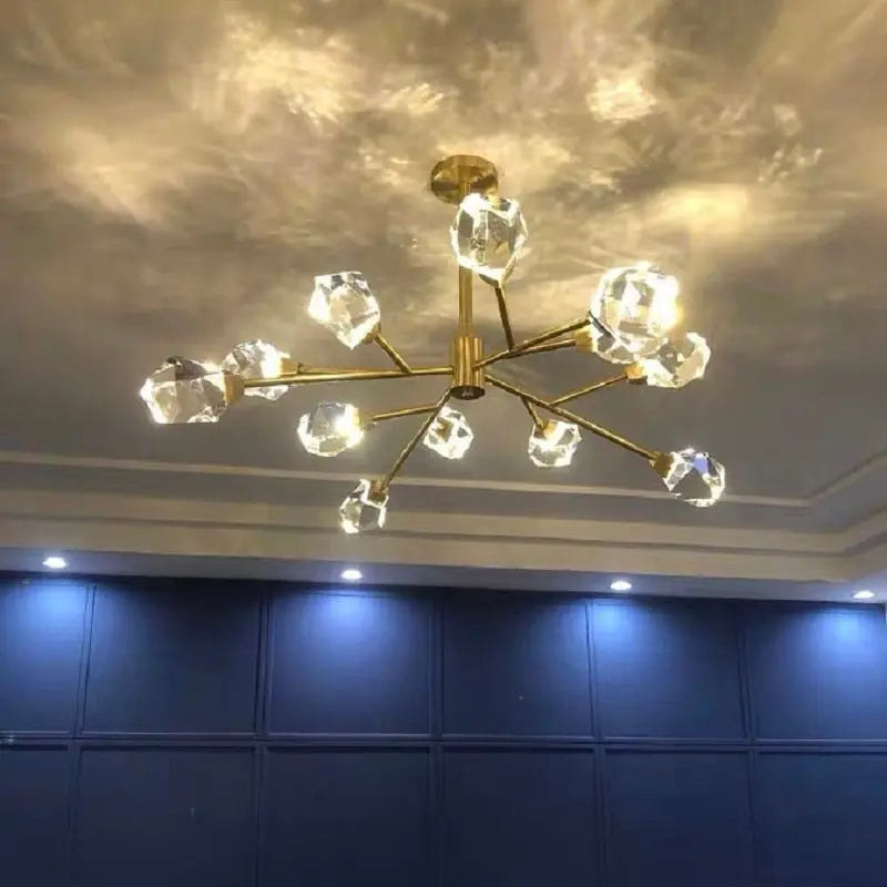 Kronleuchter Gold aus Glas und Kristallen