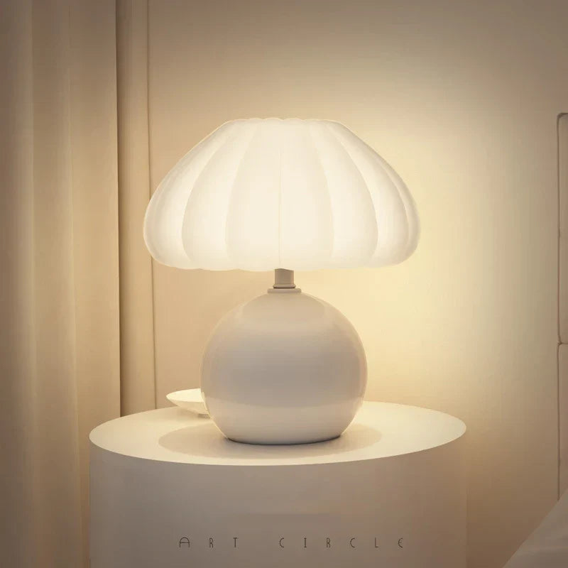 Nachttischlampe Elegant