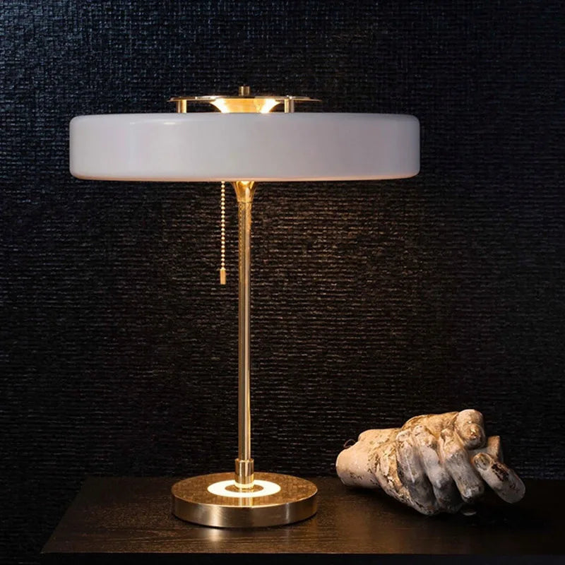 Nachttischlampe skandinavisch