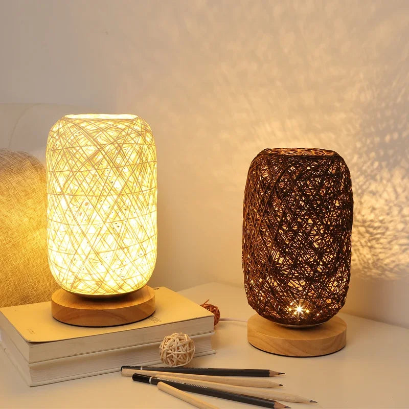 Nachttischlampe Rattan und Holz