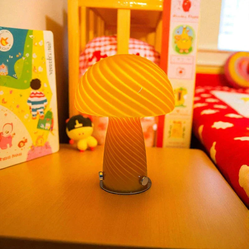 Nachttischlampe Pilz aus Glas