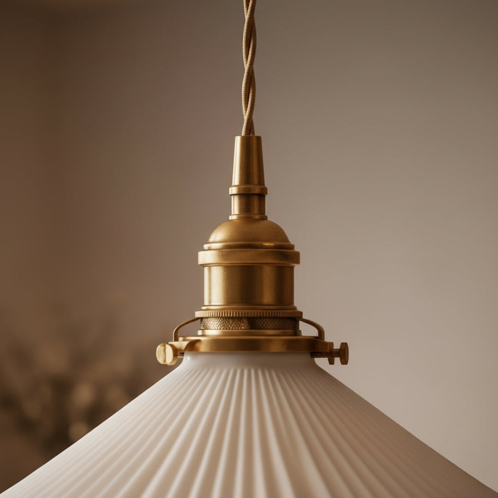 Pendelleuchte Retro mit Lampenschirm aus Keramik Weiß Letten