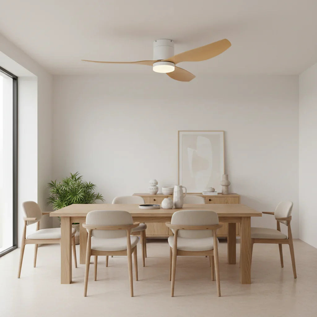 Lyra | Ventilator mit integriertem LED Weiß und hellem Holz