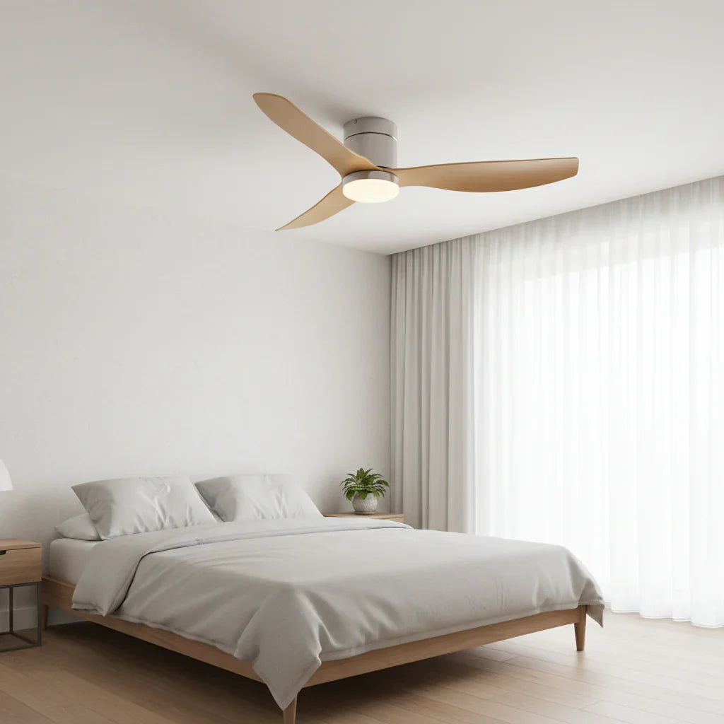 Arcturus | Ventilator mit integriertem LED Silber und hellem Holz