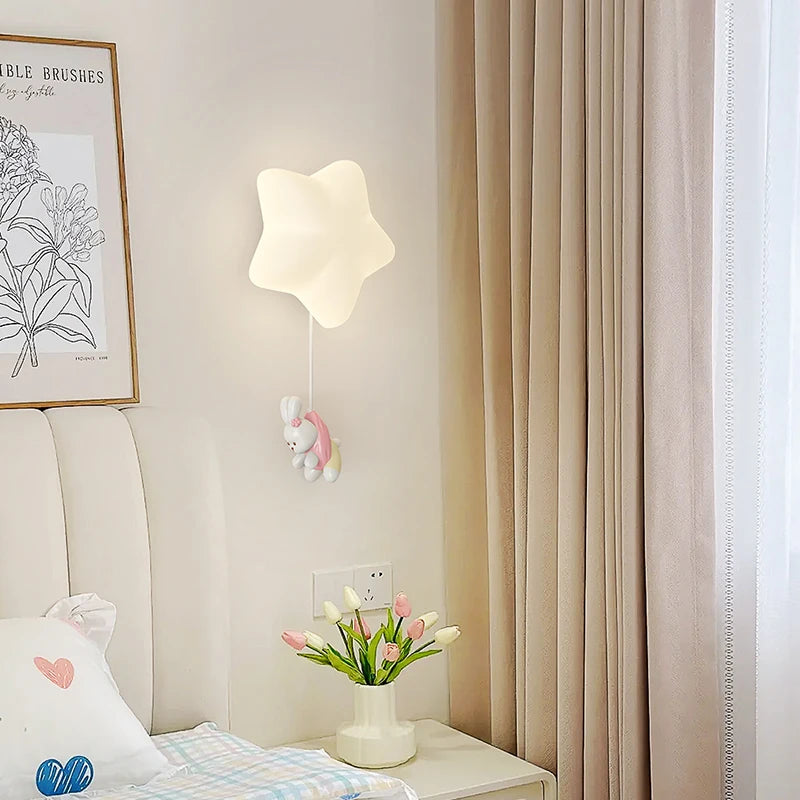 Nachttischlampe Wand Kinderzimmer