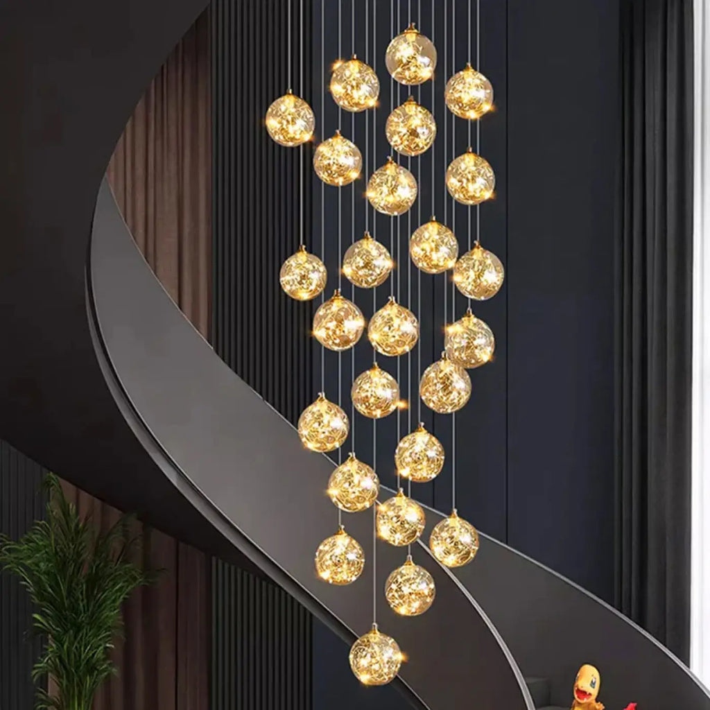 Pendelleuchte Wasserfall LED Gold für Treppenhaus