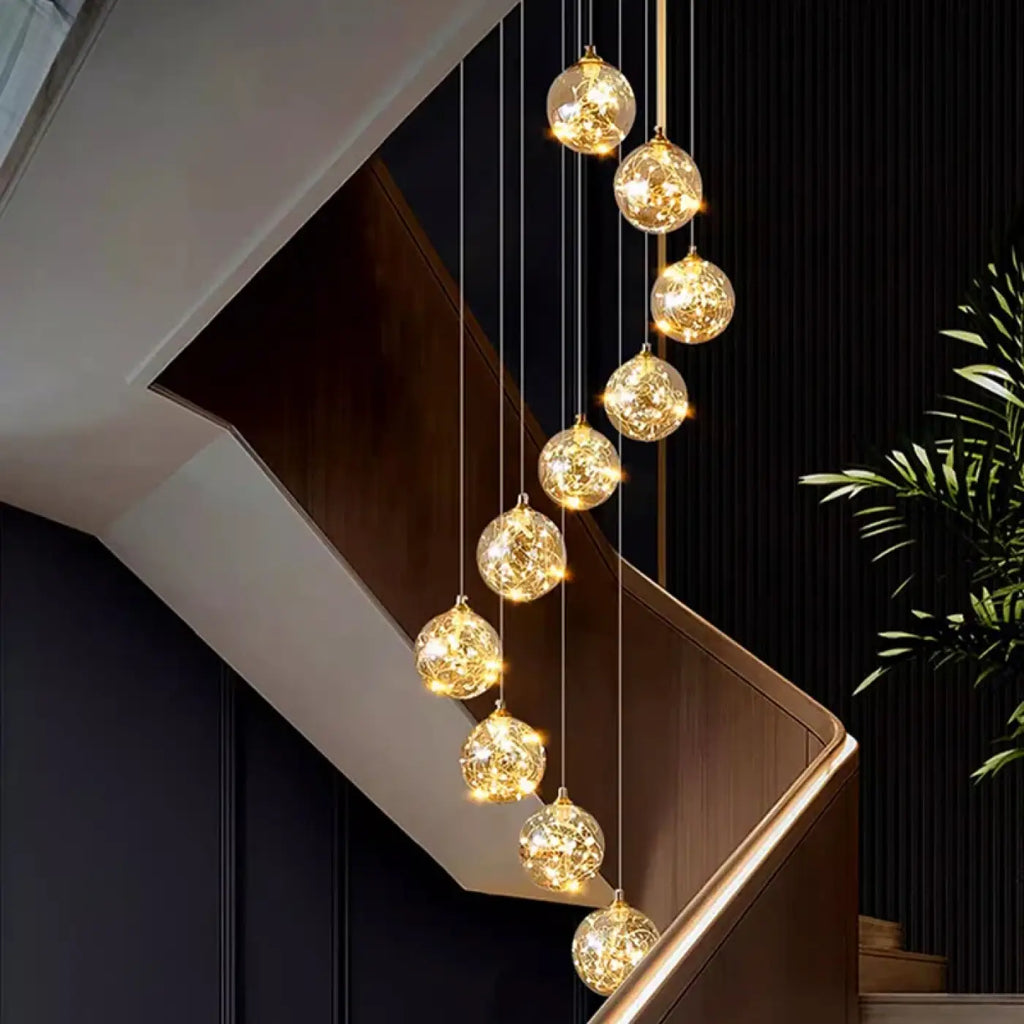 Pendelleuchte Wasserfall LED Gold für Treppenhaus
