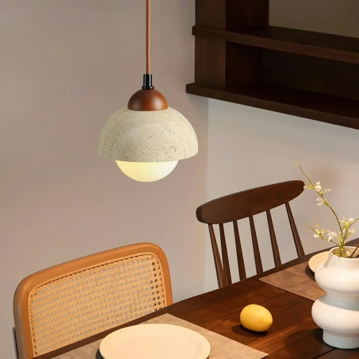 Pendelleuchte Holz Travertin und Glas Bernstein