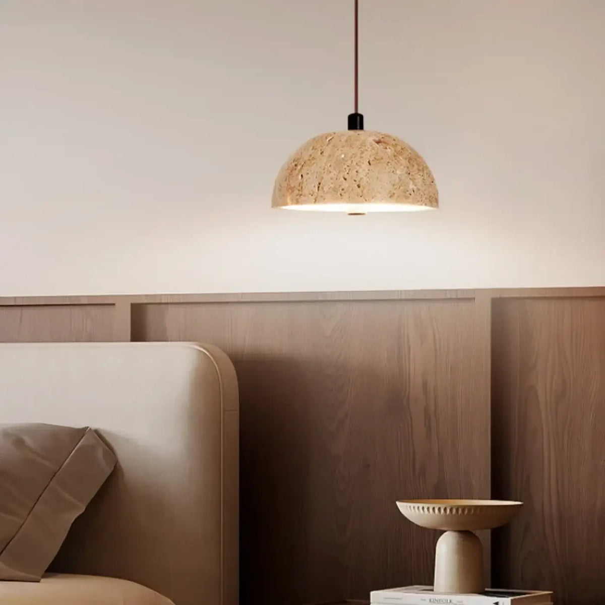 Pendelleuchte Halb-Kugel aus Travertin Beige