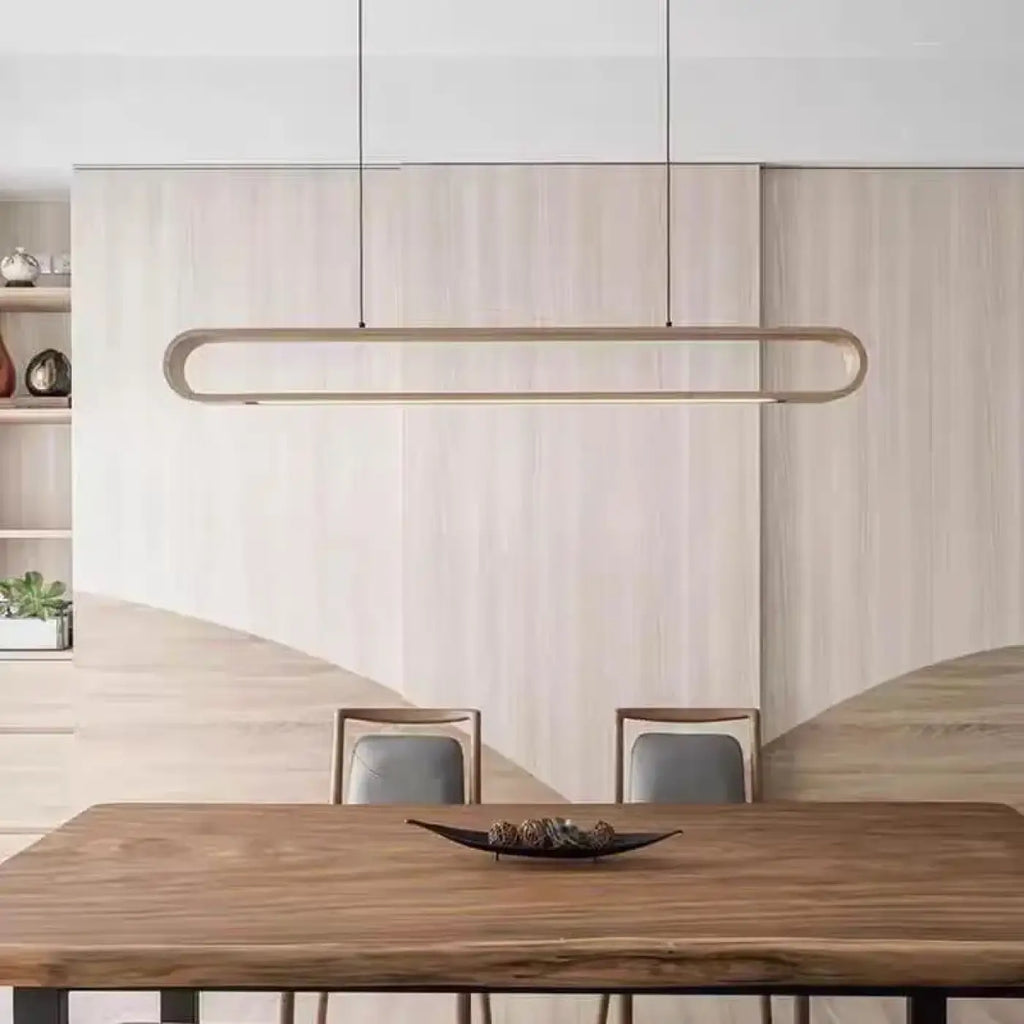 Pendelleuchte Linear aus Naturholz