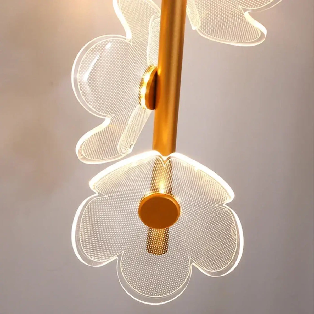 Pendelleuchte Gold mit 3 Blumen Weiß LED