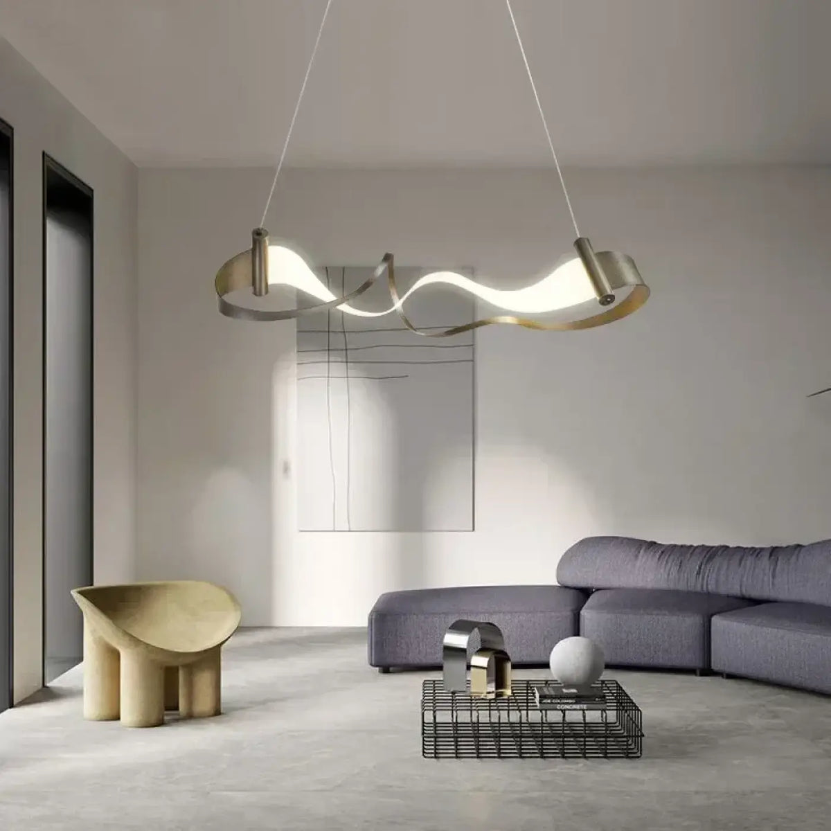 Pendelleuchte Gewellt aus Metall Gold