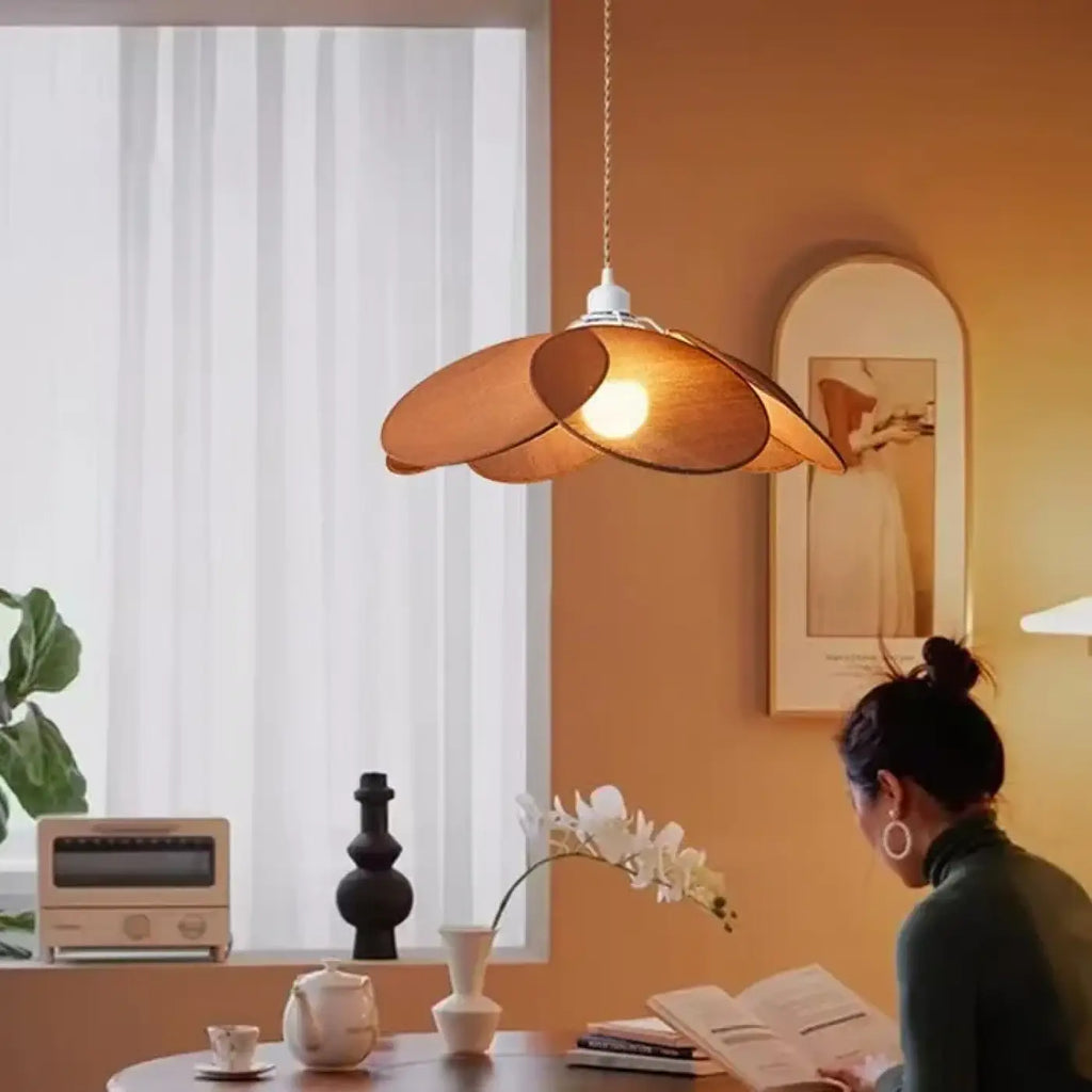 Pendelleuchte Blume aus Stoff Stil Modern