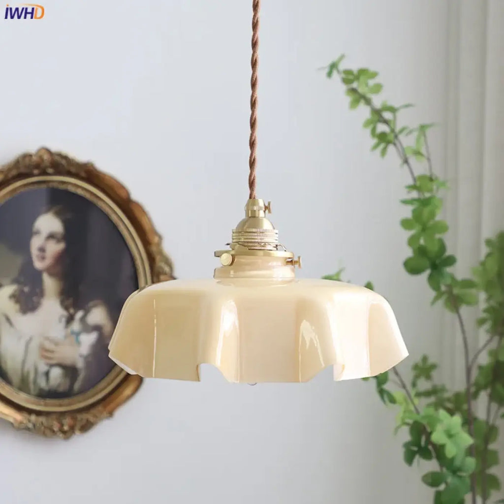 Pendelleuchte Creme aus Keramik Gewellt
