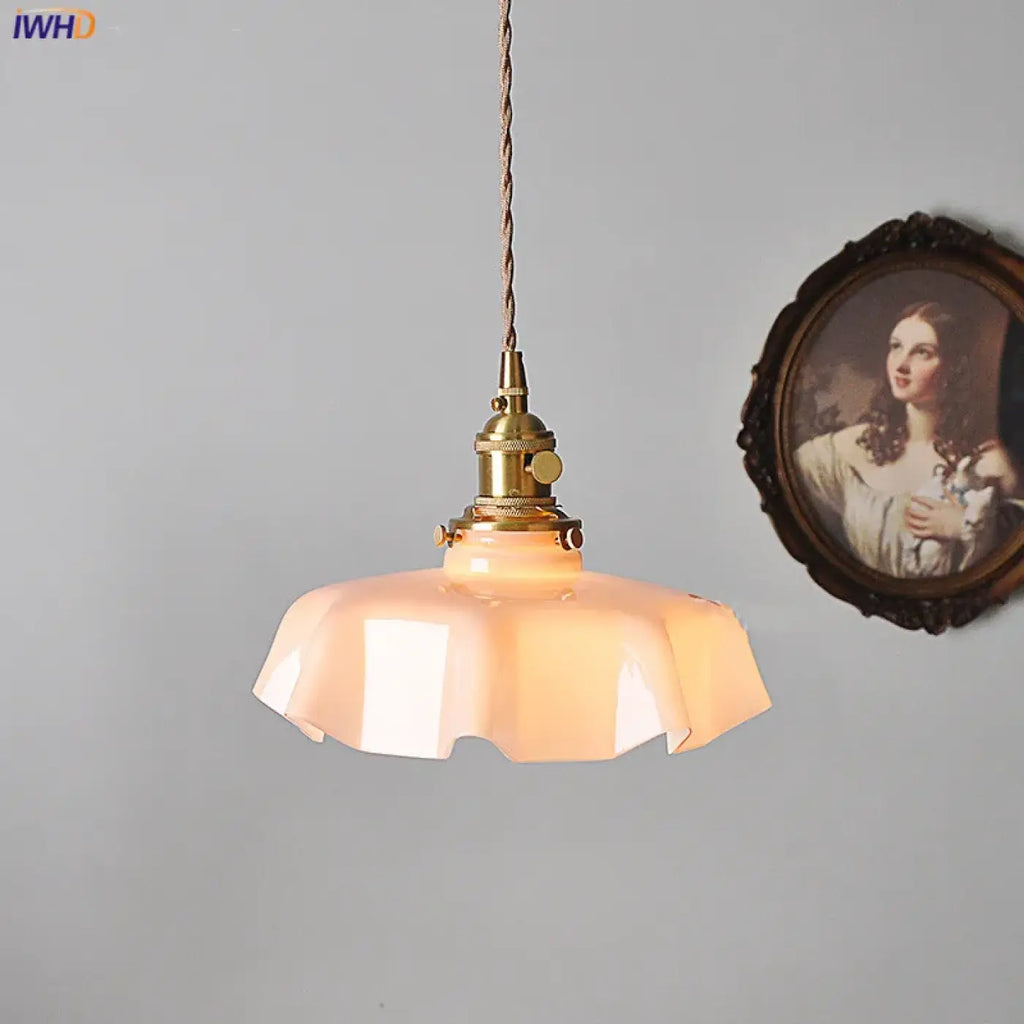 Pendelleuchte Retro aus Glas Gewellt Rosa und Messing