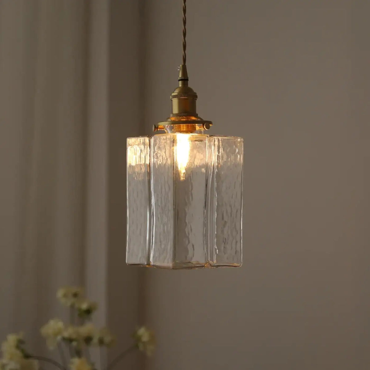 Pendelleuchte Glas und Messing Sanftes Licht